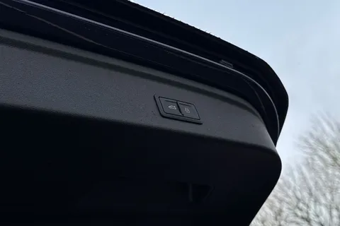  Audi S3 2.0 TFSI Black Edition Sportback S Tronic quattro Euro 6 (s/s) 5dr Thumbnail #27