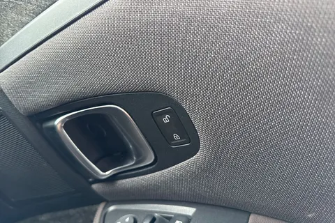 EP19CEU BMW I3 42.2kWh Auto 5dr Thumbnail #41