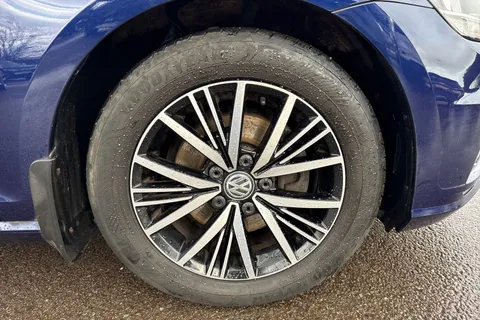 CY18JEJ Volkswagen Golf 1.5 TSI EVO SE 5dr ⭐Panoramic Sunroof, 1 Year VW Warranty⭐ Thumbnail #8