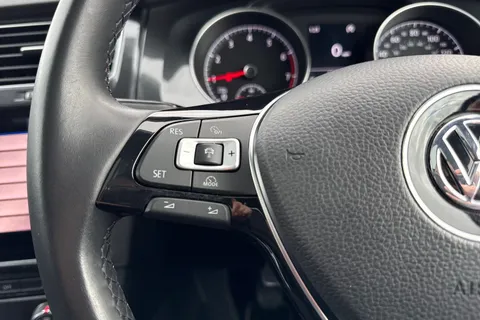 CY18JEJ Volkswagen Golf 1.5 TSI EVO SE 5dr ⭐Panoramic Sunroof, 1 Year VW Warranty⭐ Thumbnail #45