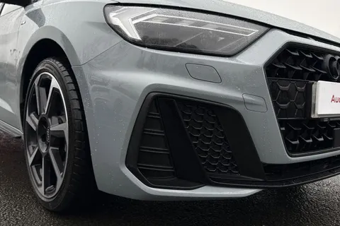 MT75NBM Audi A1 Black Edition 35 TFSI  150 PS S tronic Thumbnail #9