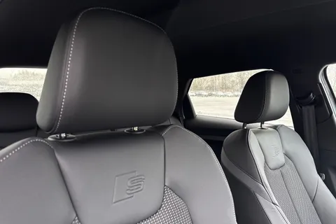 MT75NBM Audi A1 Black Edition 35 TFSI  150 PS S tronic Thumbnail #24