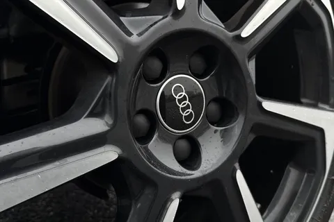 MT75NBM Audi A1 Black Edition 35 TFSI  150 PS S tronic Thumbnail #29