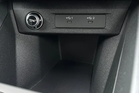 MT75NBM Audi A1 Black Edition 35 TFSI  150 PS S tronic Thumbnail #31