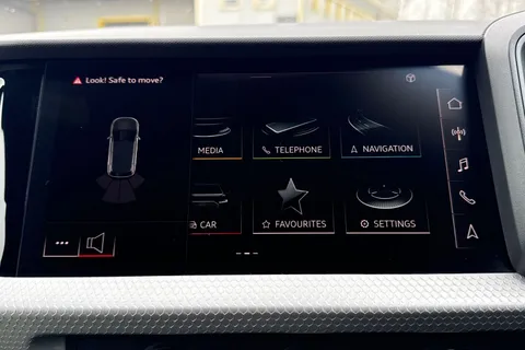 MT75NBM Audi A1 Black Edition 35 TFSI  150 PS S tronic Thumbnail #37