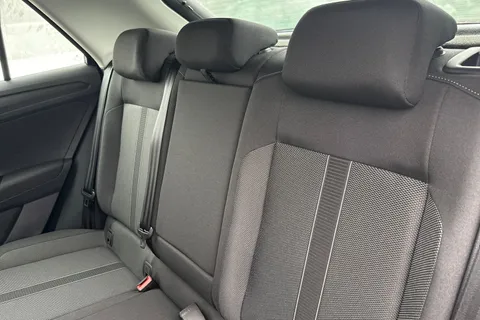 GJ74UMU Volkswagen T-Roc 1.5 TSI Life 5dr DSG Thumbnail #20