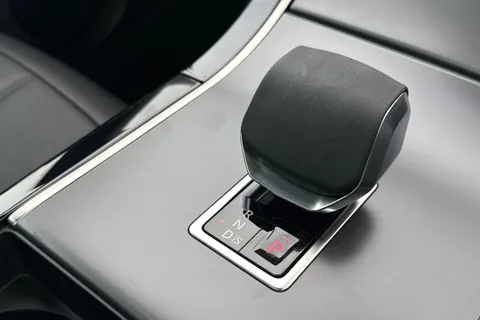 KM74OTP Land Rover Range Rover Evoque 2.0 D200 Dynamic HSE 5dr Thumbnail #15