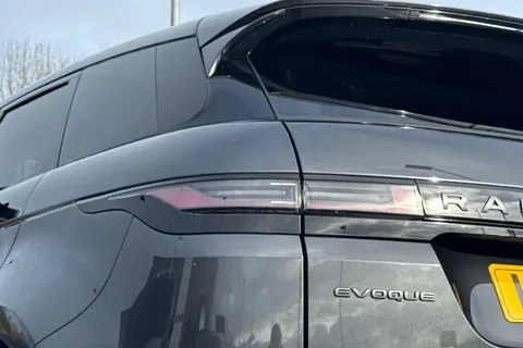 KM74OTP Land Rover Range Rover Evoque 2.0 D200 Dynamic HSE 5dr Thumbnail #21