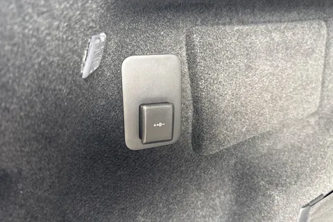 KM74OTP Land Rover Range Rover Evoque 2.0 D200 Dynamic HSE 5dr Thumbnail #29