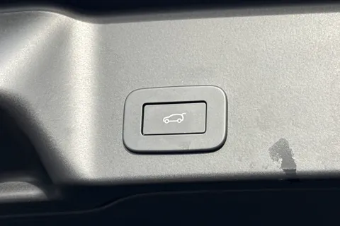 KM74OTP Land Rover Range Rover Evoque 2.0 D200 Dynamic HSE 5dr Thumbnail #32