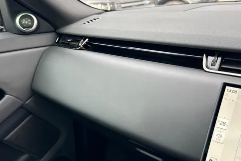 KM74OTP Land Rover Range Rover Evoque 2.0 D200 Dynamic HSE 5dr Thumbnail #46