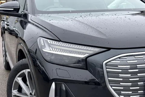Audi Q4 e-tron 45 S line Auto 5dr 82kWh Thumbnail #9