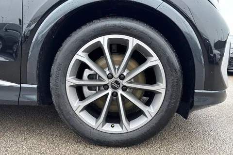 Audi Q4 e-tron 45 S line Auto 5dr 82kWh Thumbnail #10