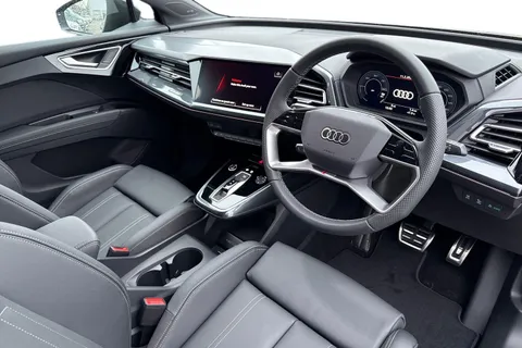 Audi Q4 e-tron 45 S line Auto 5dr 82kWh Thumbnail #14