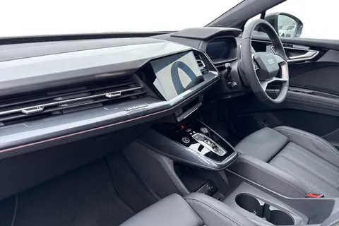 Audi Q4 e-tron 45 S line Auto 5dr 82kWh Thumbnail #15