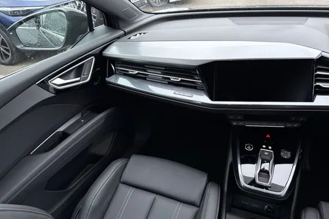 Audi Q4 e-tron 45 S line Auto 5dr 82kWh Thumbnail #20