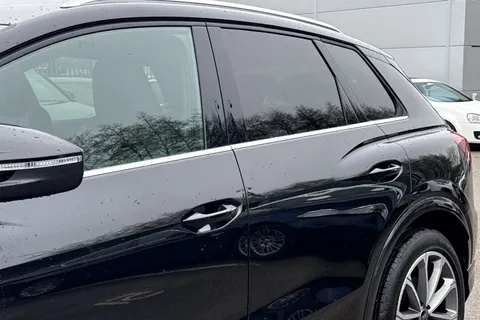 Audi Q4 e-tron 45 S line Auto 5dr 82kWh Thumbnail #26
