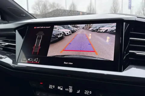 Audi Q4 e-tron 45 S line Auto 5dr 82kWh Thumbnail #33
