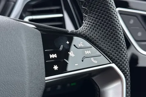 Audi Q4 e-tron 45 S line Auto 5dr 82kWh Thumbnail #35