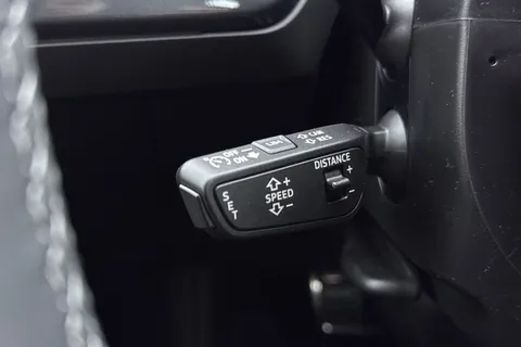 Audi Q4 e-tron 45 S line Auto 5dr 82kWh Thumbnail #36