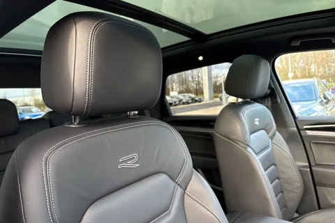 AU75NVT Volkswagen Touareg 3.0 V6 TDI 4Motion 286 Black Edition 5dr Tip Auto **TOW BAR** Thumbnail #25