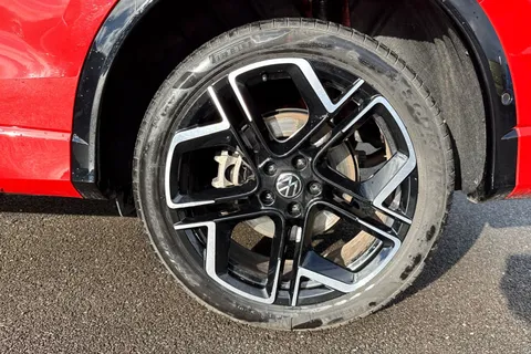 DF25UEJ Volkswagen Tiguan 1.5 TSI 272 eHybrid R-Line DSG⭐Comfort Package, Leather, Sunroof, IQ lights Thumbnail #12