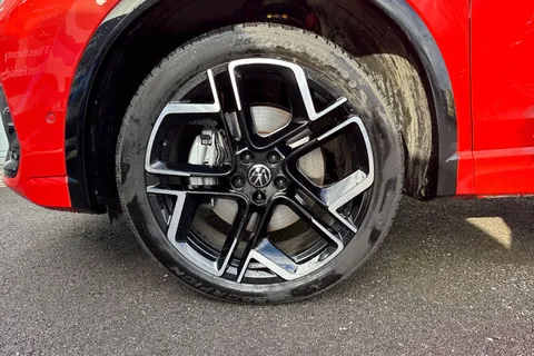 DF25UEJ Volkswagen Tiguan 1.5 TSI 272 eHybrid R-Line DSG⭐Comfort Package, Leather, Sunroof, IQ lights Thumbnail #13