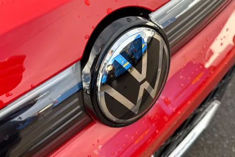 DF25UEJ Volkswagen Tiguan 1.5 TSI 272 eHybrid R-Line DSG⭐Comfort Package, Leather, Sunroof, IQ lights Thumbnail #26