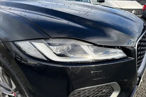 KP21BFX Jaguar F-Pace 3.0 D300 MHEV R-Dynamic HSE Auto AWD Euro 6 (s/s) 5dr Thumbnail #30