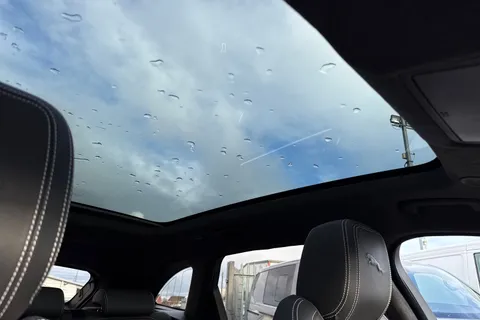 KP21BFX Jaguar F-Pace 3.0 D300 MHEV R-Dynamic HSE Auto AWD Euro 6 (s/s) 5dr Thumbnail #49