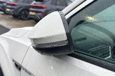 KR25XBV Volkswagen T-Roc 2.0 TDI 150 EVO R-Line 5dr DSG**PAN ROOF + REVESING CAMERA + 18' NEVADA ALL Thumbnail #28