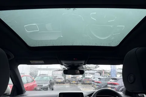 KR25XBV Volkswagen T-Roc 2.0 TDI 150 EVO R-Line 5dr DSG**PAN ROOF + REVESING CAMERA + 18' NEVADA ALL Thumbnail #32