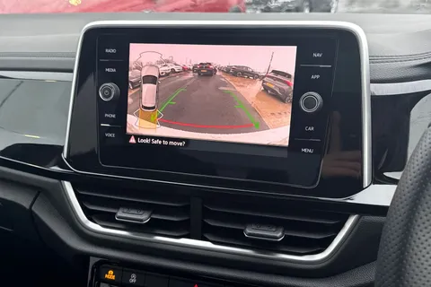 KR25XBV Volkswagen T-Roc 2.0 TDI 150 EVO R-Line 5dr DSG**PAN ROOF + REVESING CAMERA + 18' NEVADA ALL Thumbnail #44