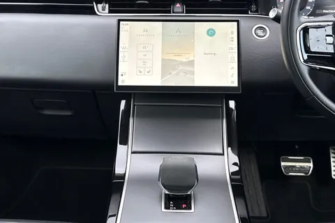 KT73FXD Land Rover Range Rover Evoque 1.5 P300e Dynamic HSE 5dr Thumbnail #16