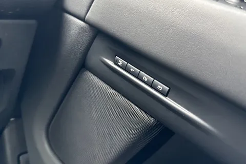 KT73FXD Land Rover Range Rover Evoque 1.5 P300e Dynamic HSE 5dr Thumbnail #27