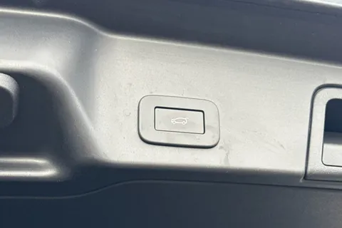 KT73FXD Land Rover Range Rover Evoque 1.5 P300e Dynamic HSE 5dr Thumbnail #32