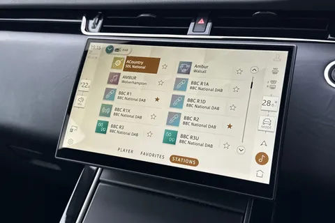 KT73FXD Land Rover Range Rover Evoque 1.5 P300e Dynamic HSE 5dr Thumbnail #36