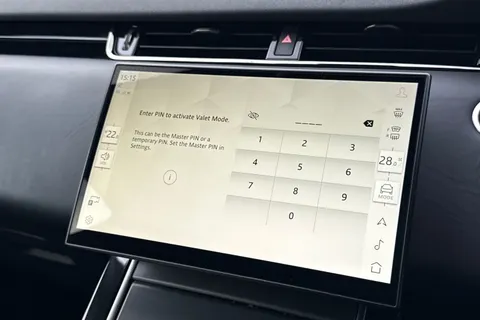 KT73FXD Land Rover Range Rover Evoque 1.5 P300e Dynamic HSE 5dr Thumbnail #38