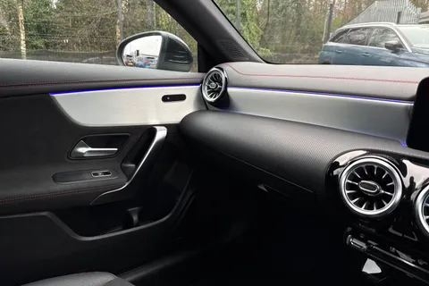 PJ25OFK Mercedes-Benz Cla Class 200 AMG Line Executive 4dr Tip Auto Thumbnail #41