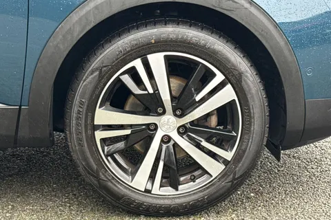 MT73NHG PEUGEOT 5008 1.2 PureTech GT EAT Euro 6 (s/s) 5dr Thumbnail #7