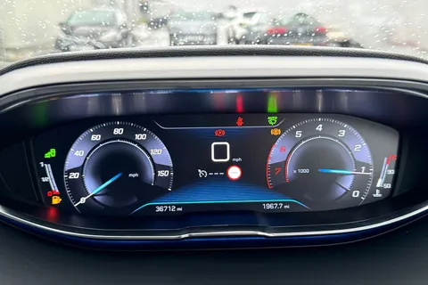 DC19CWM PEUGEOT 3008 1.2 PureTech GT Line Euro 6 (s/s) 5dr Thumbnail #45