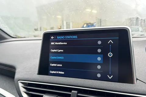 DC19CWM PEUGEOT 3008 1.2 PureTech GT Line Euro 6 (s/s) 5dr Thumbnail #49