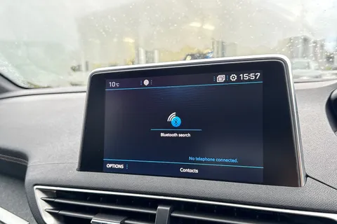 DC19CWM PEUGEOT 3008 1.2 PureTech GT Line Euro 6 (s/s) 5dr Thumbnail #51