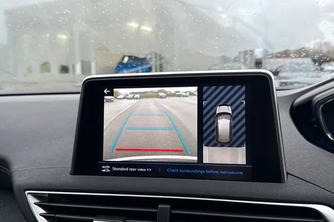 DC19CWM PEUGEOT 3008 1.2 PureTech GT Line Euro 6 (s/s) 5dr Thumbnail #57