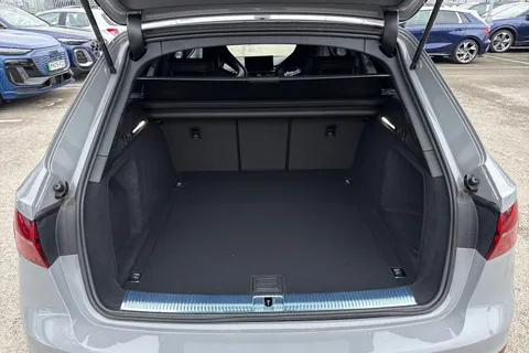 KS75BWA Audi RS 4 Avant RS 4 Avant edition 25 years 470 PS tiptronic Thumbnail #6