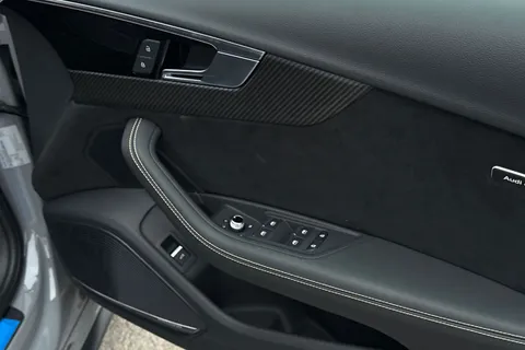 KS75BWA Audi RS 4 Avant RS 4 Avant edition 25 years 470 PS tiptronic Thumbnail #20