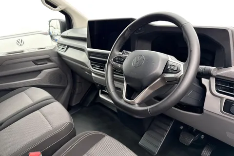 YS25JXN Volkswagen Transporter 2.0 TDI 150 Commerce Pro Van Auto Thumbnail #8