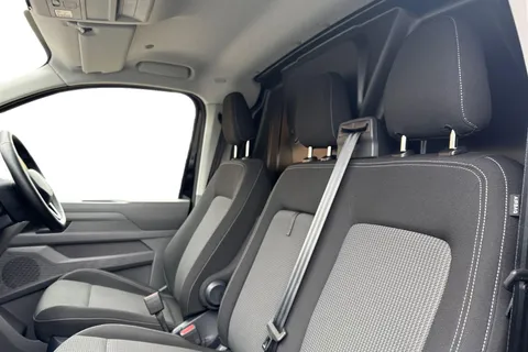 YS25JXN Volkswagen Transporter 2.0 TDI 150 Commerce Pro Van Auto Thumbnail #11