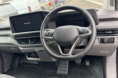 YS25JXN Volkswagen Transporter 2.0 TDI 150 Commerce Pro Van Auto Thumbnail #13