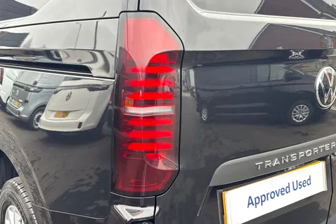 YS25JXN Volkswagen Transporter 2.0 TDI 150 Commerce Pro Van Auto Thumbnail #16